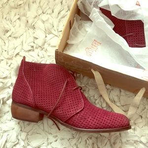 Latigo Isaac2 Booties